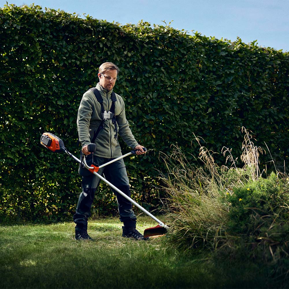 Produktabbildung: Husqvarna - 325iR ohne Akku und ohne Ladegerät